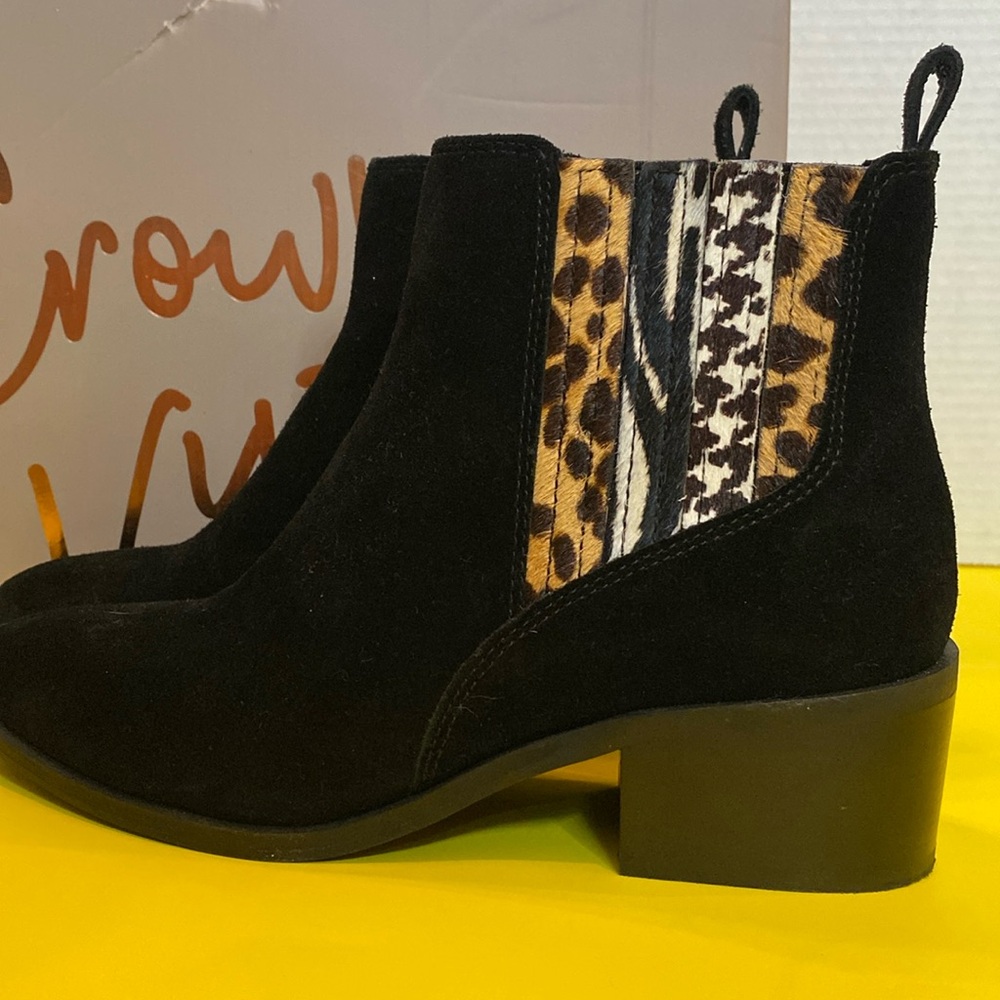 Cv-tolana2 crown vintage boot bootie black suede 7 new nib animal cow leopard